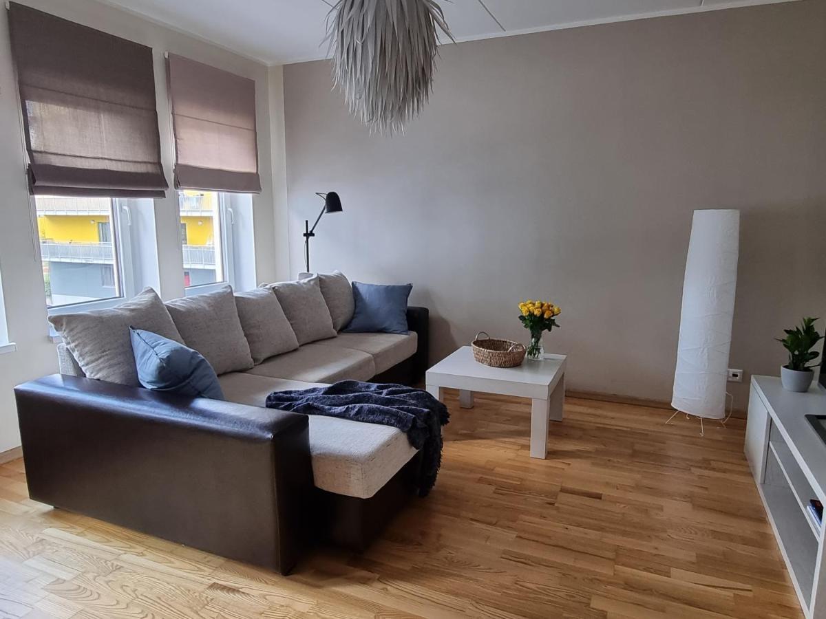 R63 Apartment With Terrace Tartu Eksteriør billede