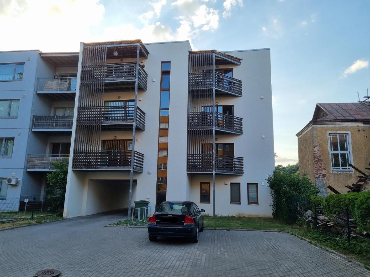 R63 Apartment With Terrace Tartu Eksteriør billede